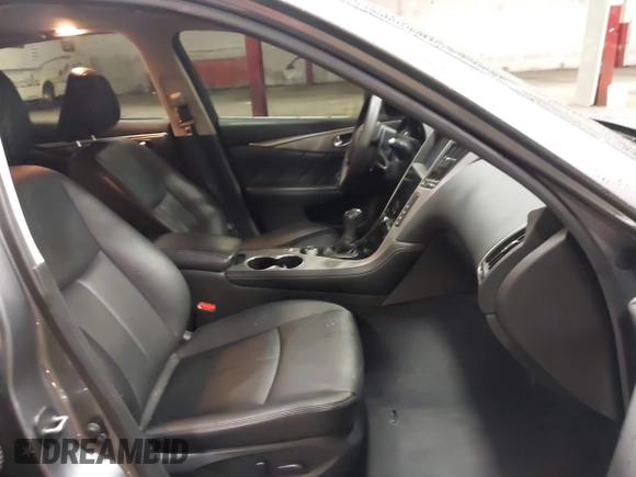 2016 Infiniti Q50 3.0t Premium with VIN JN1EV7AP0GM305466, listed as a IAAI auction lot 41778105 with 79,919 mi miles. Bid and sale history available at carsss.com. Image 5.