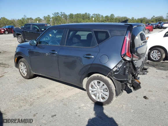 2025 Kia Soul LX with VIN KNDJ23AU0S7248468, listed as a Copart auction lot 45850425 with 5,527 mi miles and Salvage Title. Bid and sale history available at carsss.com. Image 2.