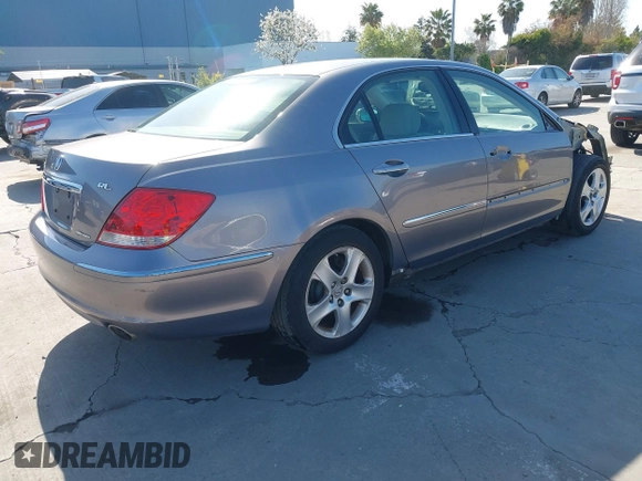 2007 Acura RL Tech Pkg with VIN JH4KB16657C003973, listed as a IAAI auction lot 41977488 with 81,712 mi miles. Bid and sale history available at carsss.com. Image 4.