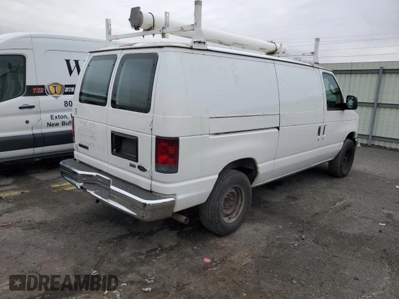 2010 Ford Econoline Cargo Commercial z VIN 1FTNE2EW6ADA01583, wystawiony jako Copart lot #85033044 z przebiegiem 98 464 mil mil oraz Czysty tytuł • Clean title. Historia ofert i sprzedaży dostępna na DreamBid. Obrazek 3.