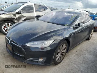2016 Tesla Model S 90D с VIN 5YJSA1E27GF125739, выставлен на аукционе Copart как лот 75074624 с пробегом Не указан миль и Списание • Salvage title. История ставок и продаж доступна на DreamBid. Изображение 1.