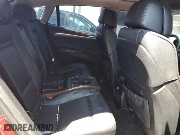2011 BMW X6 50i z VIN 5UXFG8C5XBLZ96175, wystawiony jako Copart lot #60366405 z przebiegiem 229 373 mil mil oraz Nie do naprawy • Non repairable. Historia ofert i sprzedaży dostępna na DreamBid. Obrazek 10.