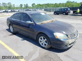 2006 Nissan Altima 2.5 S with VIN 1N4AL11D66C168564, listed as a IAAI auction lot 42038146 with 122,658 mi miles. Bid and sale history available at carsss.com. Image 1.