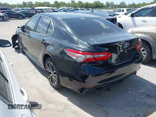 2018 Toyota Camry LE with VIN 4T1B11HK9JU606226, listed as a IAAI auction lot 41860788 with 95,168 mi miles. Bid and sale history available at carsss.com. Image 3.
