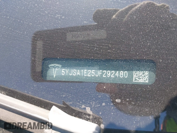 2018 Tesla Model S 75D z VIN 5YJSA1E25JF292480, wystawiony jako IAAI lot #42244185 z przebiegiem 42 199 mil mil oraz . Historia ofert i sprzedaży dostępna na DreamBid. Obrazek 9.