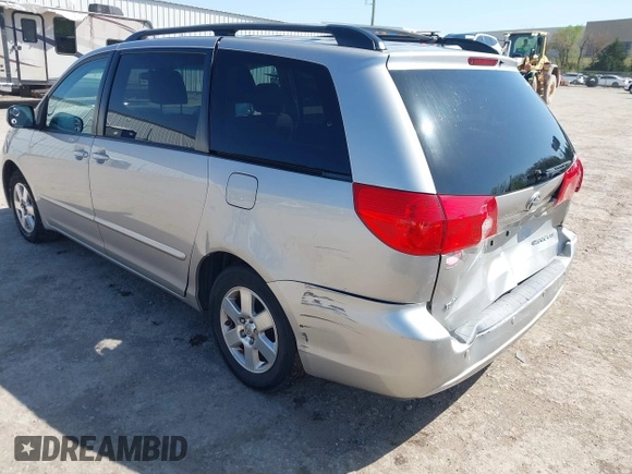 2009 Toyota Sienna CE with VIN 5TDZK23C19S263613, listed as a IAAI auction lot 41983708 with 162,395 mi miles. Bid and sale history available at carsss.com. Image 3.