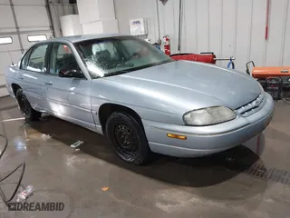 1997 Chevrolet Lumina with VIN 2G1WL52M1V9132379, listed as a IAAI auction lot 41289812 with 150,062 mi miles. Bid and sale history available at carsss.com. Image 1.