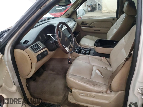 2009 Cadillac Escalade z VIN 1GYFK43599R215849, wystawiony jako Copart lot #51853845 z przebiegiem Nie podano mil oraz Czysty tytuł • Clean title. Historia ofert i sprzedaży dostępna na DreamBid. Obrazek 7.