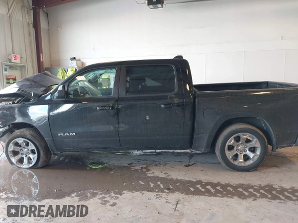 2022 Ram 1500 Big Horn with VIN 1C6RRFFG3NN345917, listed as a IAAI auction lot 41673735 with 33,972 mi miles. Bid and sale history available at carsss.com. Image 14.