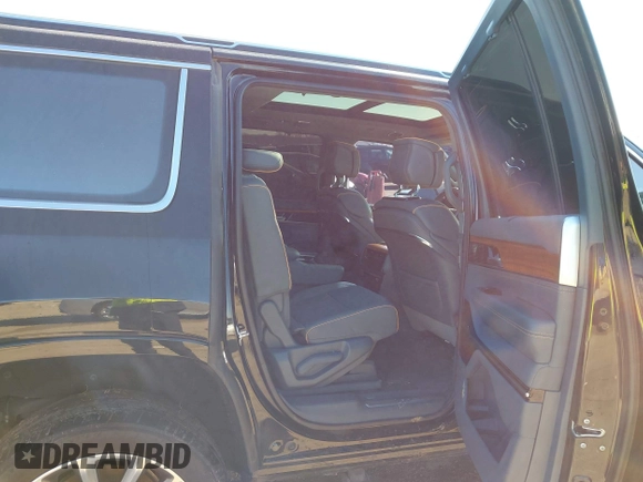 2022 Jeep Grand Wagoneer Series II with VIN 1C4SJVFJ6NS191874, listed as a IAAI auction lot 41141264 with 74,624 mi miles and . Bid and sale history available at DreamBid. Image 8.