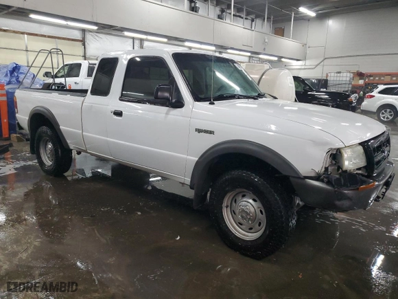 1998 Ford Ranger XL with VIN 1FTZR15X7WPB52978, listed as a Copart auction lot 44267015 with 130,561 mi miles and Salvage Title. Bid and sale history available at carsss.com. Image 4.