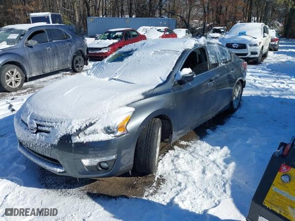 2013 Nissan Altima 2.5 SL with VIN 1N4AL3AP1DN473509, listed as a IAAI auction lot 41371667 with 192,000 mi miles. Bid and sale history available at carsss.com. Image 2.