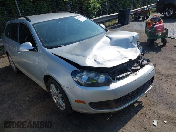 2013 Volkswagen Jetta TDI w/Sunroof & Nav with VIN 3VWPL7AJXDM600708, listed as a IAAI auction lot 42400339 with 177,588 mi miles and . Bid and sale history available at DreamBid. Image 1.