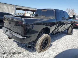 2016 Ram 2500 Laramie z VIN 3C6UR5NL7GG125419, wystawiony jako Copart lot #45638445 z przebiegiem 118 283 mil mil oraz Szkoda całkowita • Salvage title. Historia ofert i sprzedaży dostępna na DreamBid. Obrazek 3.