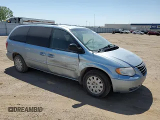 2005 Chrysler Town & Country LX z VIN 2C4GP44R65R210853, wystawiony jako Copart lot #56538065 z przebiegiem 149 841 mil mil oraz Czysty tytuł • Clean title. Historia ofert i sprzedaży dostępna na DreamBid. Obrazek 4.