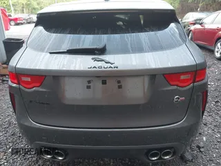 2019 Jaguar F-Pace SVR with VIN SADCZ2EE6KA607539, listed as a IAAI auction lot 42426049 with Not provided miles and . Bid and sale history available at DreamBid. Image 16.