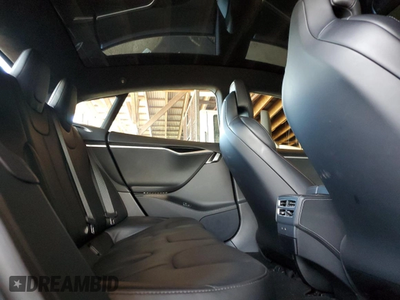 2017 Tesla Model S 100D with VIN 5YJSA1E20HF198419, listed as a Copart auction lot 61481605 with 52,853 mi miles and Salvage title. Bid and sale history available at DreamBid. Image 10.
