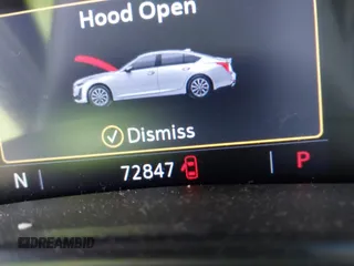 2021 Cadillac CT5 Luxury z VIN 1G6DX5RKXM0146235, wystawiony jako IAAI lot #42214676 z przebiegiem 72 847 mil mil oraz . Historia ofert i sprzedaży dostępna na DreamBid. Obrazek 15.