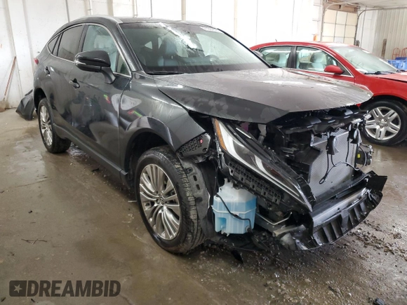 2024 Toyota Venza LE with VIN JTEAAAAH0RJ179896, listed as a Copart auction lot 71987674 with 2,227 mi miles and Salvage Title. Bid and sale history available at carsss.com. Image 4.
