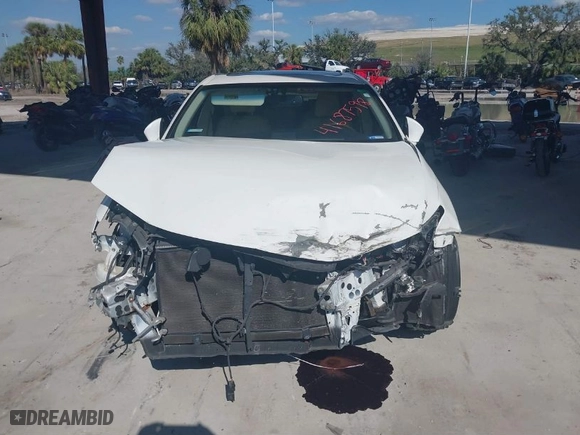 2015 Lexus ES 350 with VIN JTHBK1GG4F2186505, listed as a IAAI auction lot 41687598 with NaN miles. Bid and sale history available at carsss.com. Image 13.
