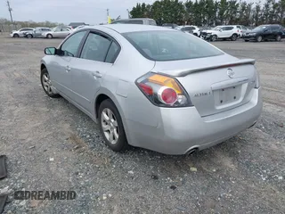 2009 Nissan Altima S with VIN 1N4AL21E69C139021, listed as a IAAI auction lot 41909983 with 181,545 mi miles and . Bid and sale history available at DreamBid. Image 3.