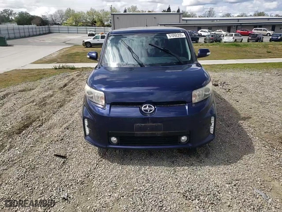2013 Scion xB with VIN JTLZE4FE0DJ034303, listed as a Copart auction lot 51092205 with 210,195 mi miles and Salvage Title. Bid and sale history available at carsss.com. Image 10.