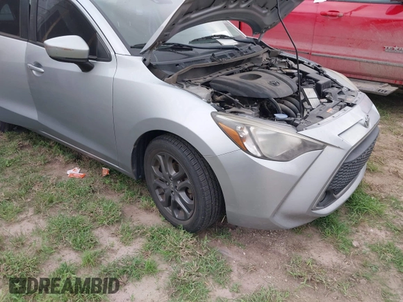 2019 Toyota Yaris L z VIN 3MYDLBYV1KY500070, wystawiony jako IAAI lot #41933128 z przebiegiem Nie podano mil oraz . Historia ofert i sprzedaży dostępna na DreamBid. Obrazek 6.