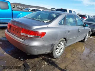 2008 Hyundai Azera Limited with VIN KMHFC46F28A282406, listed as a IAAI auction lot 41644061 with 1 mi miles. Bid and sale history available at carsss.com. Image 4.