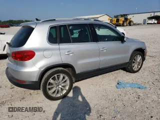 2016 Volkswagen Tiguan S z VIN WVGAV7AX3GW504720, wystawiony jako Copart lot #59842795 z przebiegiem 103 670 mil mil oraz Czysty tytuł • Clean title. Historia ofert i sprzedaży dostępna na DreamBid. Obrazek 3.