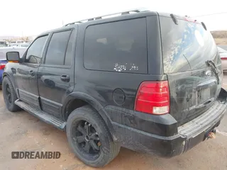 2005 Ford Expedition Limited with VIN 1FMFU20585LA31715, listed as a IAAI auction lot 41626999 with 1 mi miles. Bid and sale history available at carsss.com. Image 3.