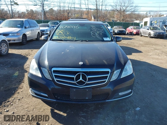 2012 Mercedes-Benz E 350 Luxury with VIN WDDHF8JB8CA526817, listed as a IAAI auction lot 41740110 with Not provided miles and . Bid and sale history available at DreamBid. Image 12.