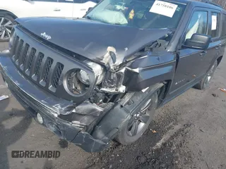 2015 Jeep Patriot High Altitude with VIN 1C4NJPFA1FD262834, listed as a IAAI auction lot 41758106 with 113,643 mi miles and . Bid and sale history available at DreamBid. Image 6.