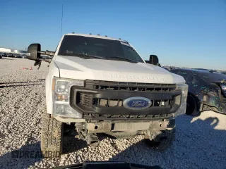 2020 Ford F-350 XL with VIN 1FD8W3HT1LEC39366, listed as a Copart auction lot 80957504 with 129,628 mi miles and Clean title. Bid and sale history available at DreamBid. Image 5.