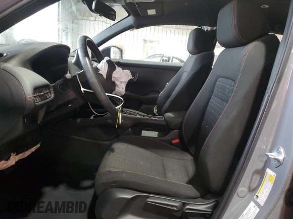 2024 Honda HR-V Sport z VIN 3CZRZ2H52RM707890, wystawiony jako Copart lot #56844355 z przebiegiem 17 432 mil mil oraz Szkoda całkowita • Salvage title. Historia ofert i sprzedaży dostępna na DreamBid. Obrazek 7.