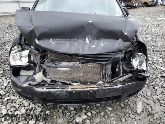 2009 Kia Sedona LX with VIN KNDMB233296320041, listed as a Copart auction lot 44970205 with 139,886 mi miles and Salvage Title. Bid and sale history available at carsss.com. Image 13.