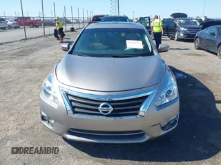 2013 Nissan Altima SL z VIN 1N4BL3AP3DC288653, wystawiony jako IAAI lot #42304043 z przebiegiem 108 640 mil mil oraz . Historia ofert i sprzedaży dostępna na DreamBid. Obrazek 12.