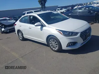 2022 Hyundai Accent SE with VIN 3KPC24A61NE178497, listed as a IAAI auction lot 41814752 with 21,267 mi miles. Bid and sale history available at carsss.com. Image 1.