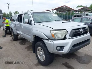 2013 Toyota Tacoma with VIN 3TMMU4FN1DM055477, listed as a IAAI auction lot 42306479 with 191,792 mi miles and . Bid and sale history available at DreamBid. Image 1.