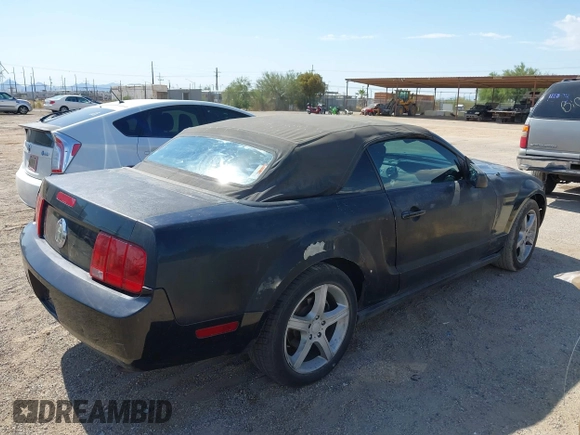 2005 Ford Mustang Deluxe with VIN 1ZVFT84N855209094, listed as a IAAI auction lot 42564618 with 222,713 mi miles and . Bid and sale history available at DreamBid. Image 4.