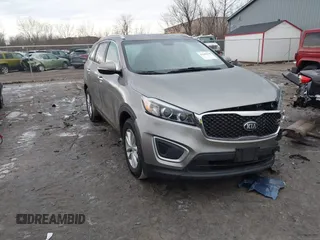 2017 Kia Sorento LX with VIN 5XYPGDA30HG267316, listed as a IAAI auction lot 41642578 with 109,528 mi miles. Bid and sale history available at carsss.com. Image 1.