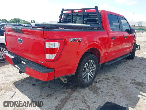 2021 Ford F-150 XL z VIN 1FTEW1CP8MKD05727, wystawiony jako IAAI lot #42375464 z przebiegiem 55 647 mil mil oraz . Historia ofert i sprzedaży dostępna na DreamBid. Obrazek 4.