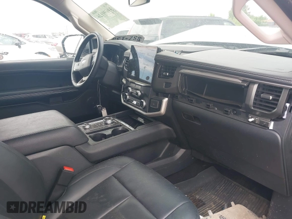 2023 Ford Expedition Max XLT with VIN 1FMJK1J81PEA16712, listed as a IAAI auction lot 39699126 with 37,686 mi miles and . Bid and sale history available at DreamBid. Image 5.
