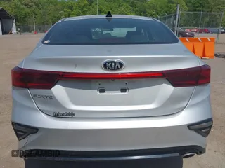 2019 Kia Forte LXS с VIN 3KPF24AD1KE086328, выставлен на аукционе IAAI как лот 42144973 с пробегом 43 541 миль миль и . История ставок и продаж доступна на DreamBid. Изображение 15.