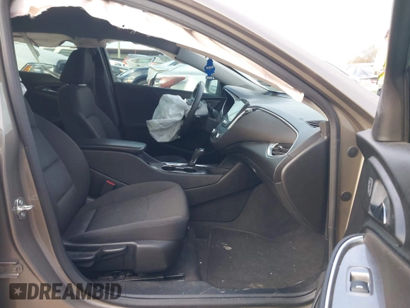 2020 Chevrolet Malibu LT with VIN 1G1ZD5ST4LF023811, listed as a IAAI auction lot 41660983 with 72,943 mi miles and . Bid and sale history available at DreamBid. Image 5.