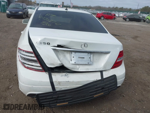 2013 Mercedes-Benz C-Class C 250 Sport with VIN WDDGF4HB8DA776294, listed as a IAAI auction lot 41809513 with 999,999 mi miles. Bid and sale history available at carsss.com. Image 6.