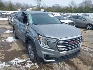 2024 GMC Terrain SLT with VIN 3GKALVEG1RL171374, listed as a IAAI auction lot 41567128 with 21,343 mi miles. Bid and sale history available at carsss.com. Image 1.