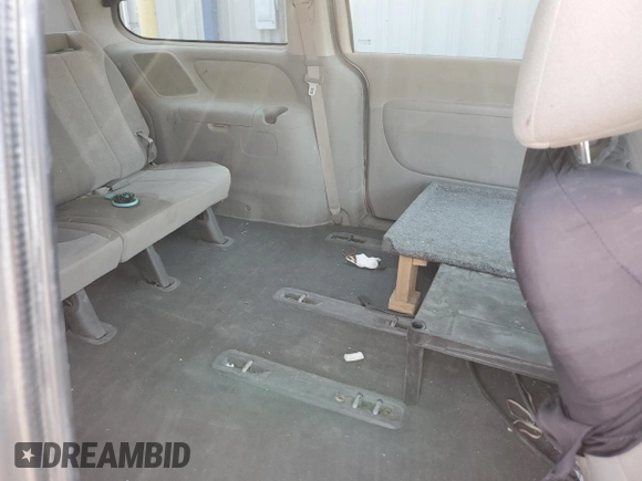 2012 Kia Sedona LX with VIN KNDMG4C71C6492455, listed as a Copart auction lot 63077744 with 210,306 mi miles and Salvage Title. Bid and sale history available at carsss.com. Image 11.