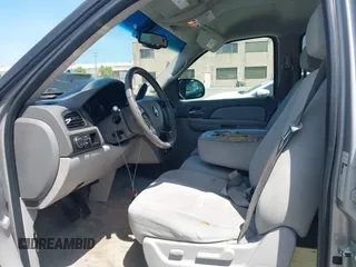 2007 Chevrolet Suburban LS with VIN 1GNFC16027J202168, listed as a IAAI auction lot 42100210 with Not Provided miles and . Bid and sale history available at DreamBid. Image 5.