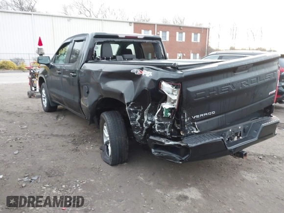 2019 Chevrolet Silverado 1500 RST with VIN 1GCRYEED5KZ239308, listed as a IAAI auction lot 41024575 with 50,618 mi miles and . Bid and sale history available at DreamBid. Image 3.