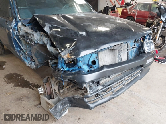 1995 Toyota Pickup с VIN JT4RN13P3S6071569, выставлен на аукционе IAAI как лот 41713298 с пробегом 233 817 миль миль и . История ставок и продаж доступна на DreamBid. Изображение 6.